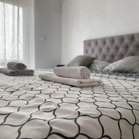 Apartments Ema Ловран Экстерьер фото